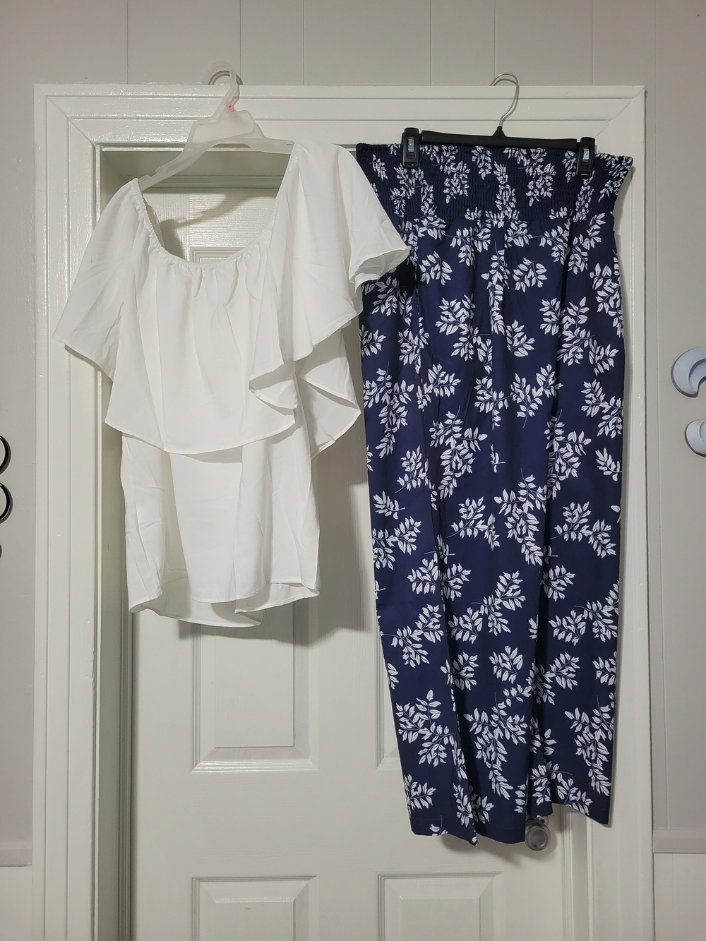 Women's Navy Blue Floral Wide-Leg Pants